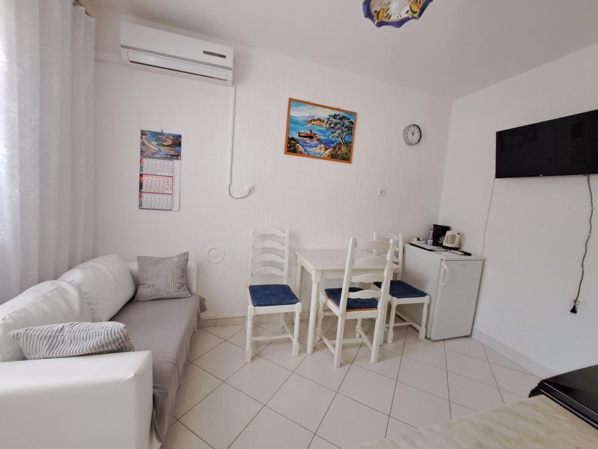 Apartmani Ana-Lora Lopar Exterior photo