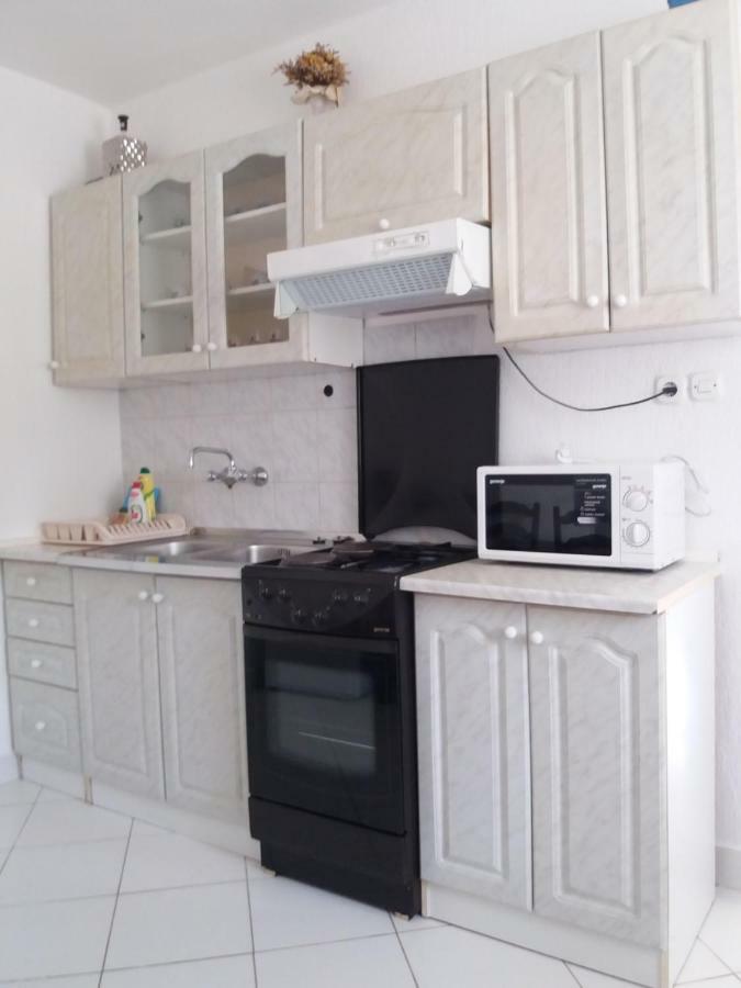 Apartmani Ana-Lora Lopar Exterior photo